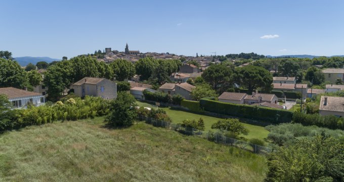 Achat / Vente immobilier neuf Mallemort  entre Alpilles et Luberon (13370) - Réf. 7280