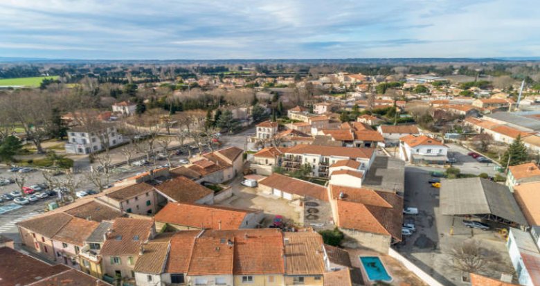 Achat / Vente immobilier neuf Cabannes hyper centre du village (13440) - Réf. 5990